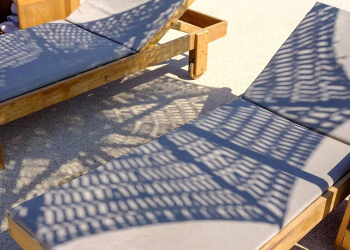 Strogili מלון דירות