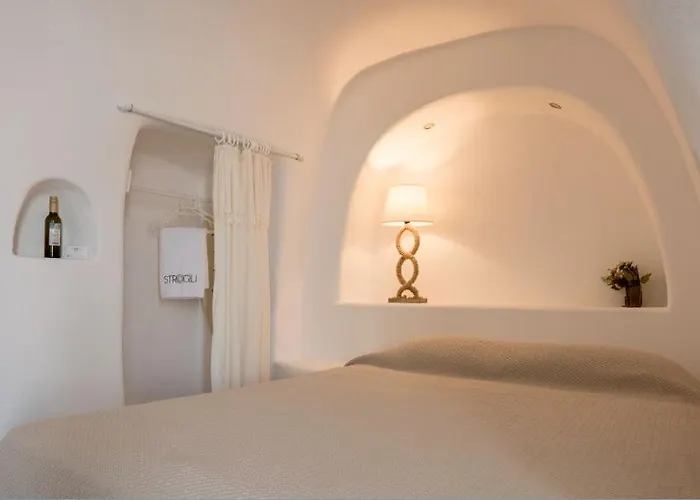 Strogili Lejlighedshotel Oia