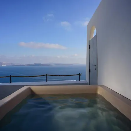 Aparthotel Strogili 4*