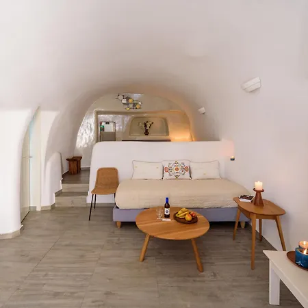 Strogili Aparthotel