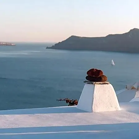 Strogili 4* Oia (Santorini)