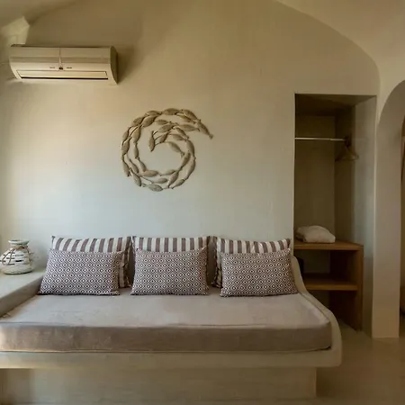 Aparthotel Strogili