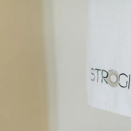 ストロギリ 4* イア