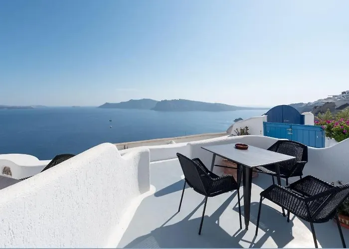 Strogili Aparthotel 4*