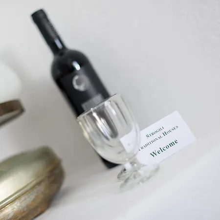 스트로길리 4* 이아