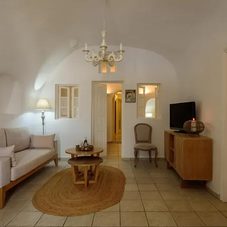 스트로길리 4* 이아